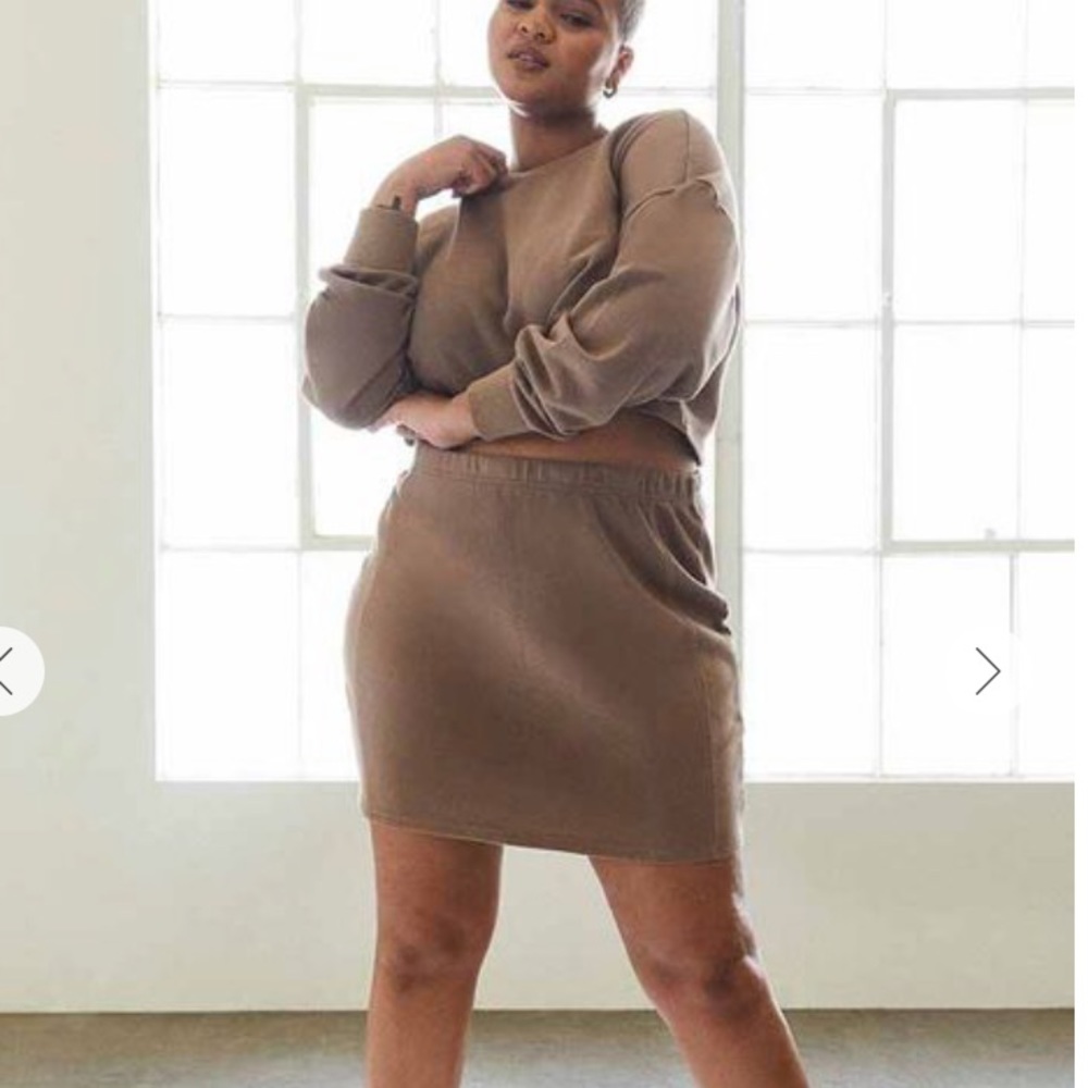 NWT Plus Size Crop Top & Skirt Set / sweatshirt material / 0X